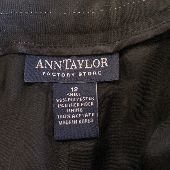 Anne Taylor Women’s Business Suit - Picture 5 of 7